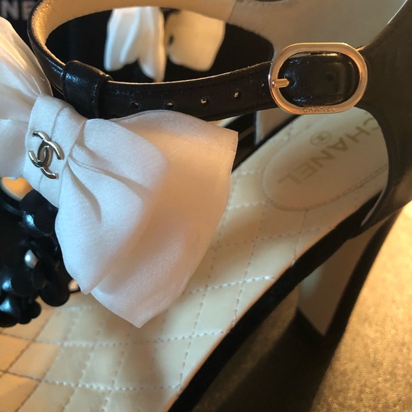 🦋CHANEL heels with bows and flowers🌸 GORGEOUS‼️ - Picture 9 of 12